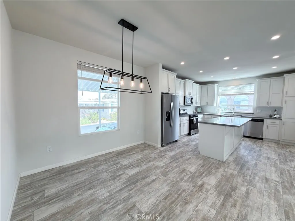 https://cdn.realtyfeed.com/cdn/127/306646702/da30903c0d0f0879b3eab726bc539ca5.webp