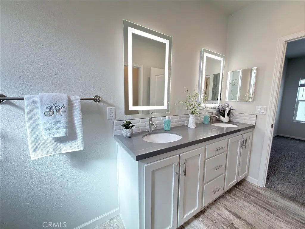 https://cdn.realtyfeed.com/cdn/127/306646702/fd2a48be299a237079e0431ea969d646.webp