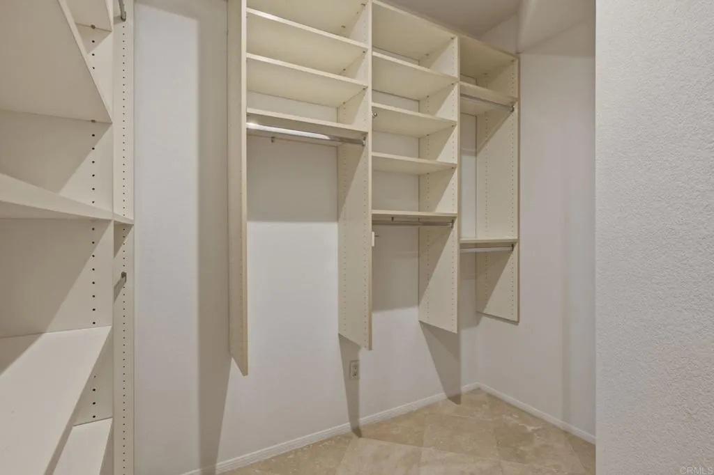 https://cdn.realtyfeed.com/cdn/127/306646704/0ee53b1712b308559133204cc1e7ff5b.webp