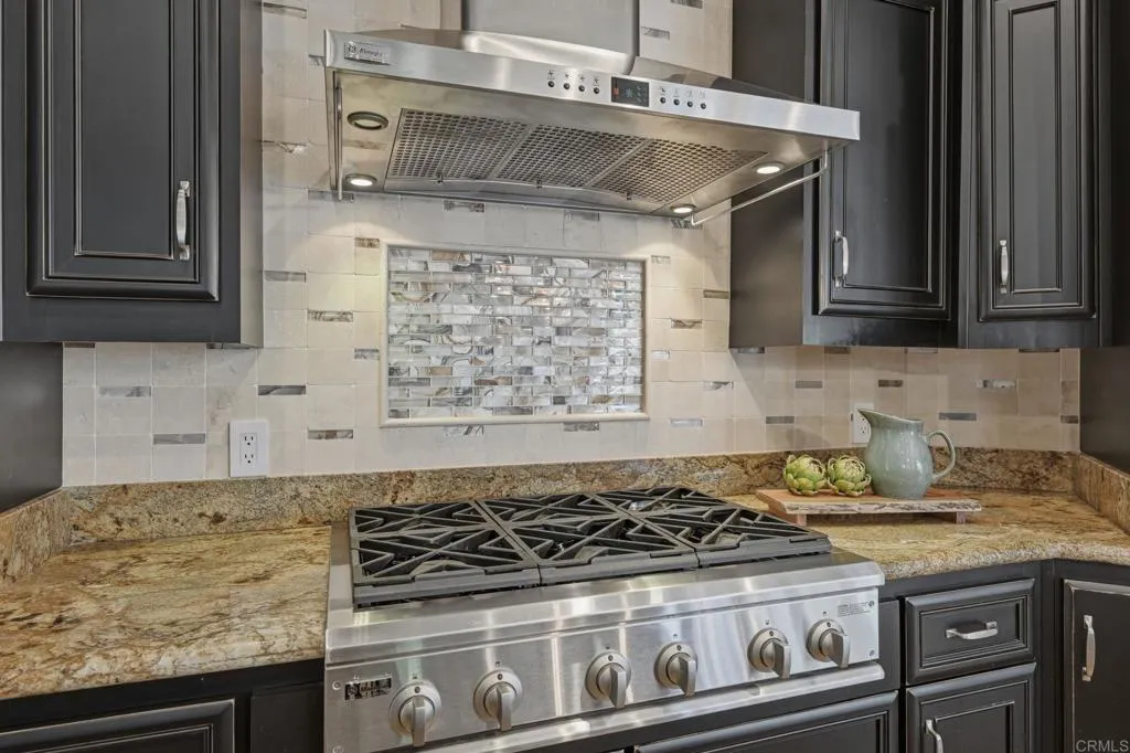 https://cdn.realtyfeed.com/cdn/127/306646704/abefdb1de59944030fc5236e9b0e13d6.webp