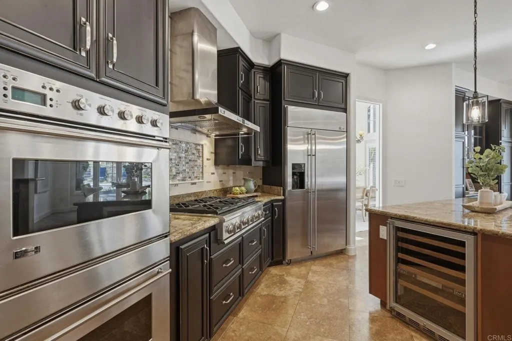 https://cdn.realtyfeed.com/cdn/127/306646704/bca6a97064a073985758f10383bd1a8e.webp