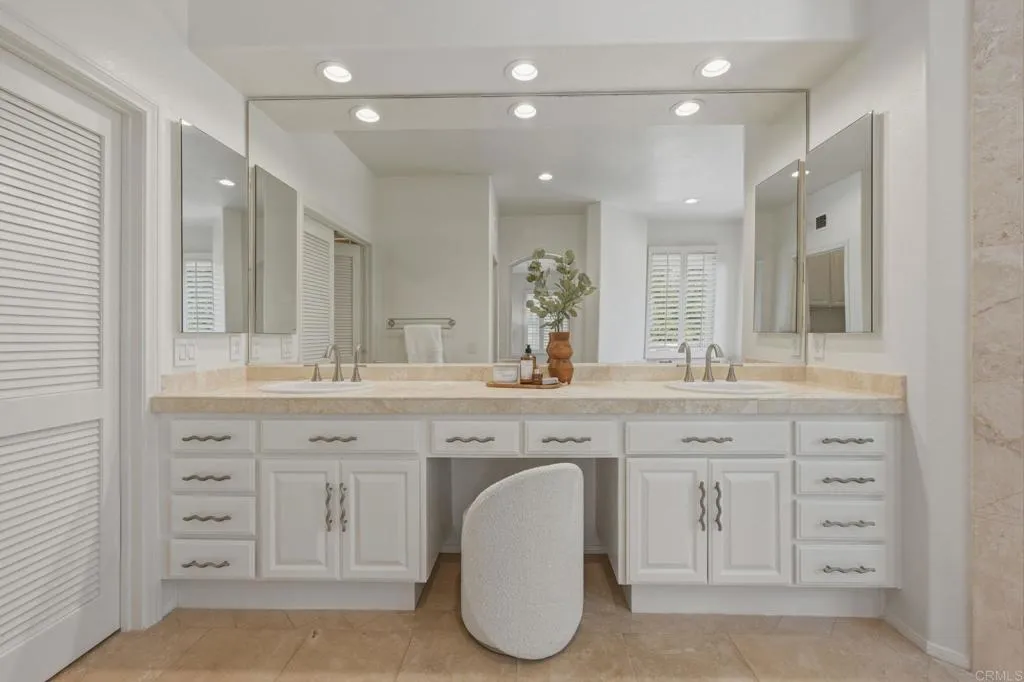 https://cdn.realtyfeed.com/cdn/127/306646704/cfd8940b1b38187285fdb12317800e4b.webp