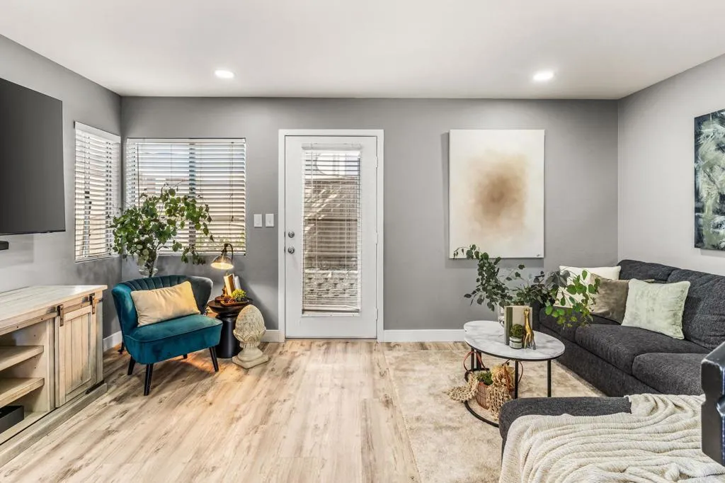 https://cdn.realtyfeed.com/cdn/127/306646706/0d637a0b7f02e067fb1f62706c22ffc4.webp