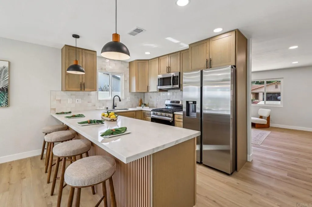 https://cdn.realtyfeed.com/cdn/127/306646710/27584c65b53893af2c8c8314e2cad8cd.webp