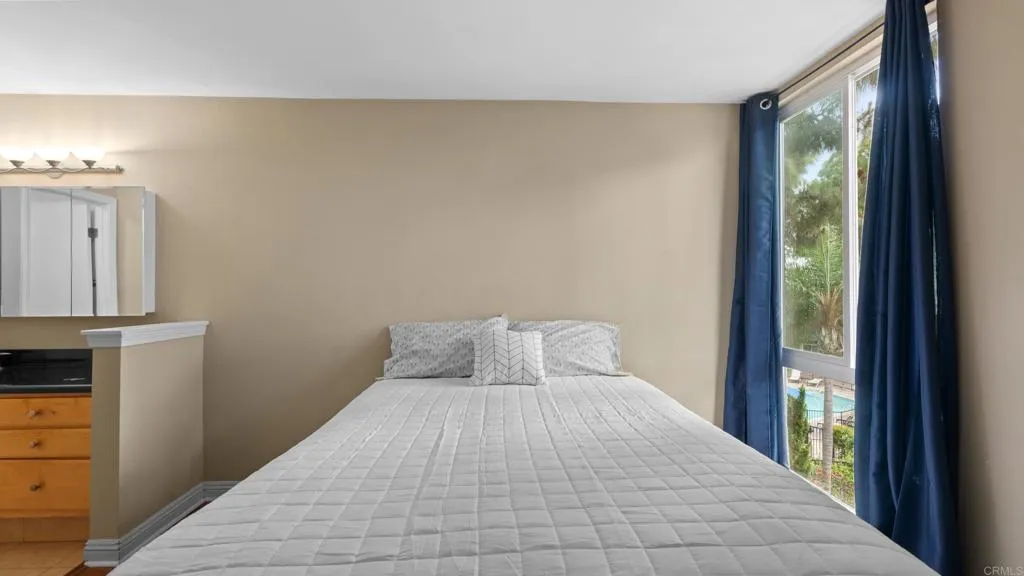 https://cdn.realtyfeed.com/cdn/127/306646725/011efe11e3baaed6d1c08225aef46e75.webp