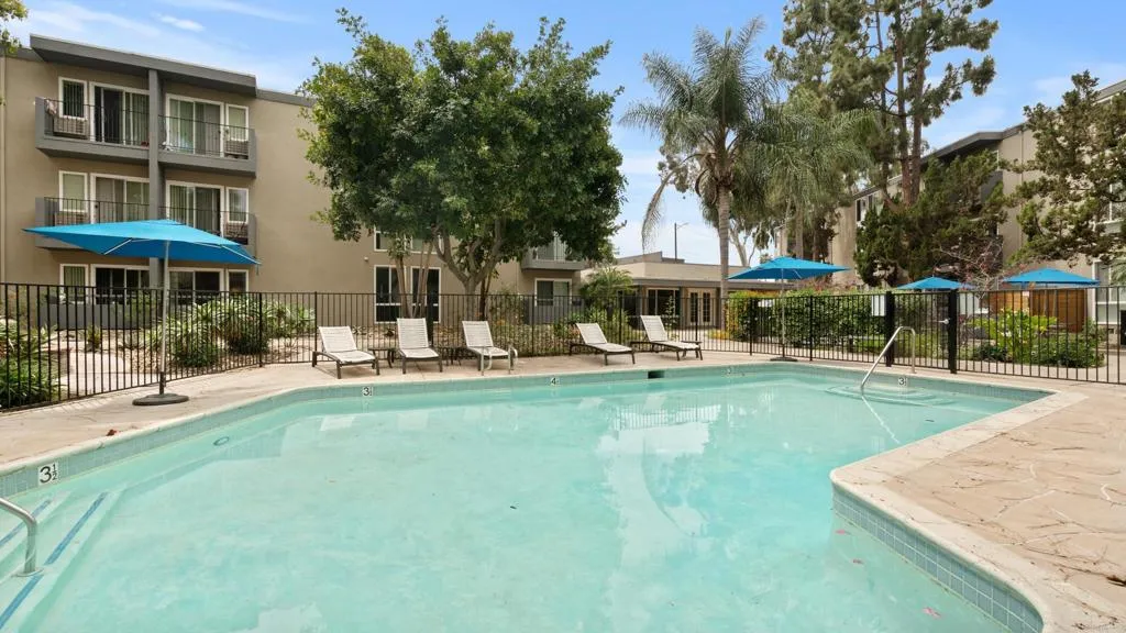 https://cdn.realtyfeed.com/cdn/127/306646725/0128e34095b2d4a7ba27a9a1cc9ad3e6.webp