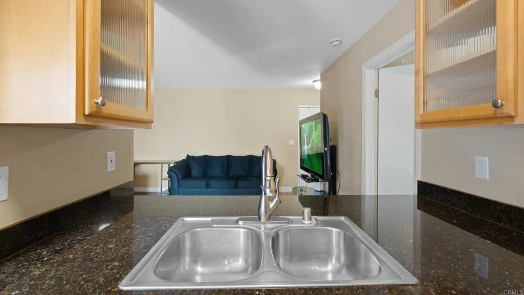 https://cdn.realtyfeed.com/cdn/127/306646725/2631cc9a4cc9cc1ffc03f6c6263c148d.webp