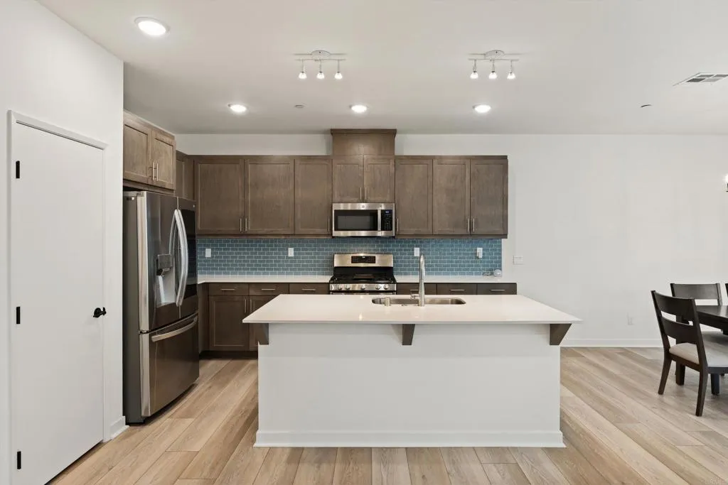 Photo #13: NDP2601576 Listing: Photo #13