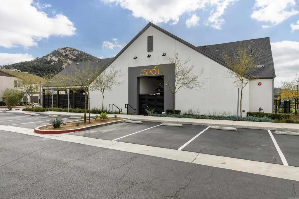 Photo #48: NDP2601576 Listing: Photo #48