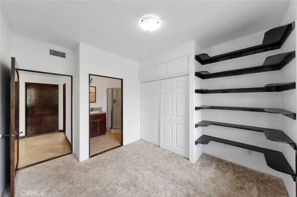 https://cdn.realtyfeed.com/cdn/127/306646767/0215ca89aac9d432812d3cfca3425735.webp