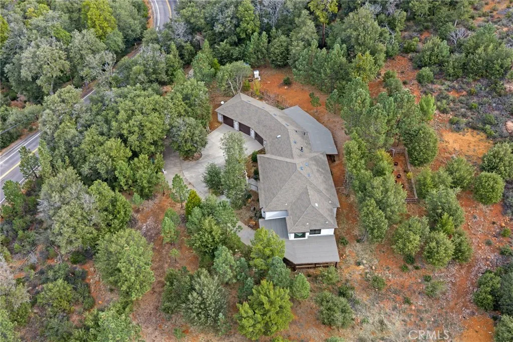 https://cdn.realtyfeed.com/cdn/127/306646767/085b47922a9ddeedc85f5468c0d3f608.webp