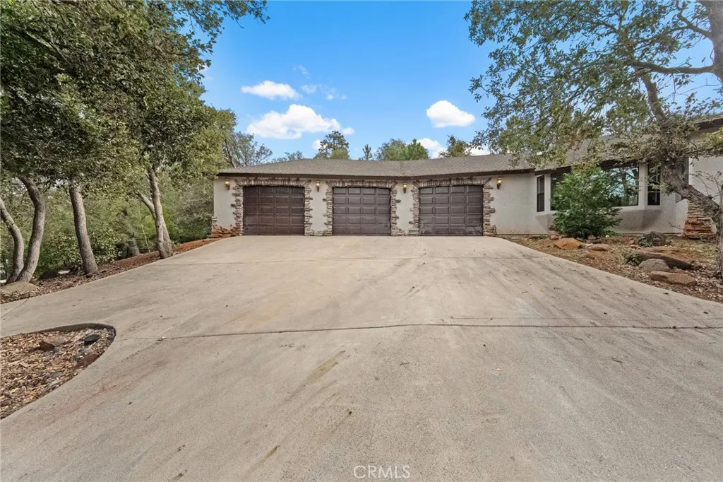 https://cdn.realtyfeed.com/cdn/127/306646767/24d8586db93bc89ced0a95363b1334b4.webp