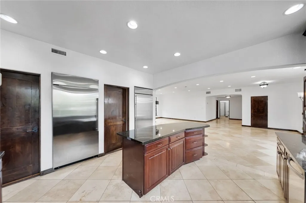 https://cdn.realtyfeed.com/cdn/127/306646767/30e7f7bb158097a0962df75b21b0743f.webp