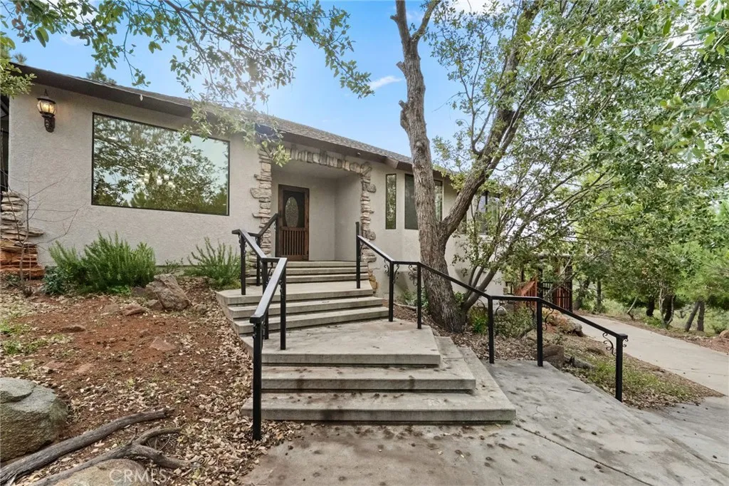 https://cdn.realtyfeed.com/cdn/127/306646767/5160a790a6b556e801c7f7b79b22f309.webp