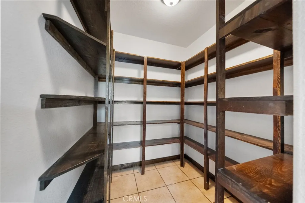 https://cdn.realtyfeed.com/cdn/127/306646767/5b6e9543471ddeae2b9791075b6445eb.webp