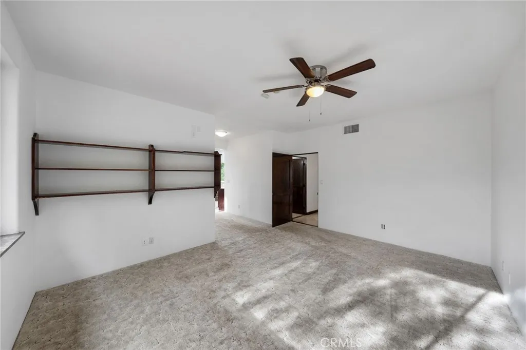 https://cdn.realtyfeed.com/cdn/127/306646767/6fa697a9ec8d79ae5839b02e7eff2914.webp