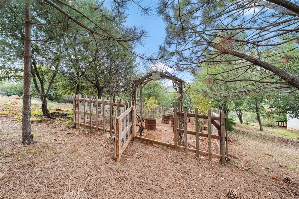 https://cdn.realtyfeed.com/cdn/127/306646767/b2b7591f93a43ae8c15a9b296d0c3d2e.webp
