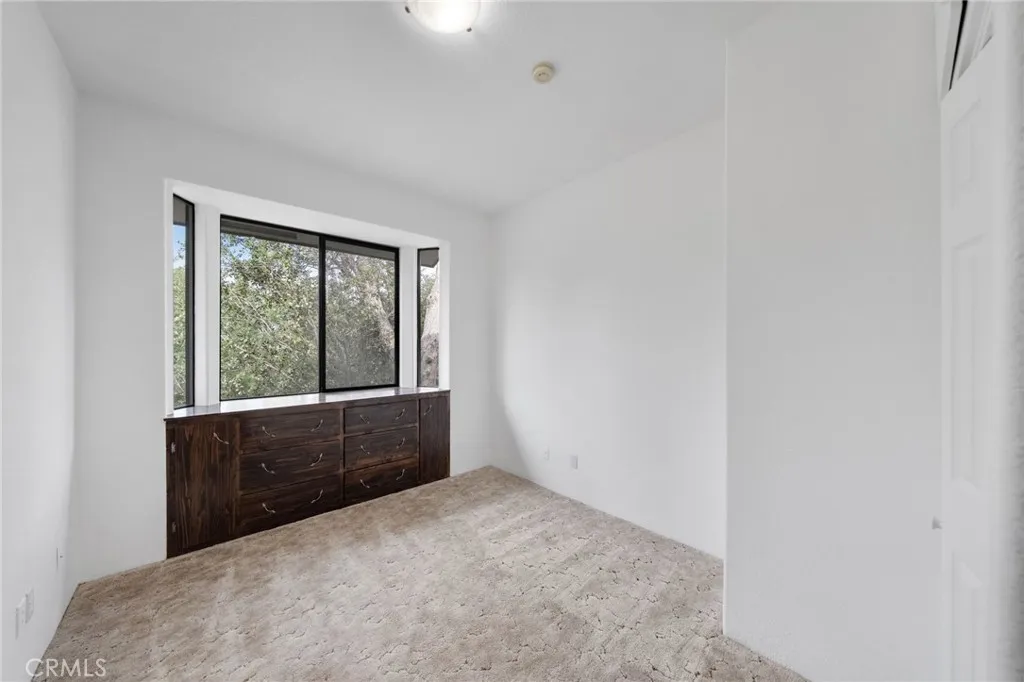 https://cdn.realtyfeed.com/cdn/127/306646767/d06703f57730c6104fb06135e41112b4.webp