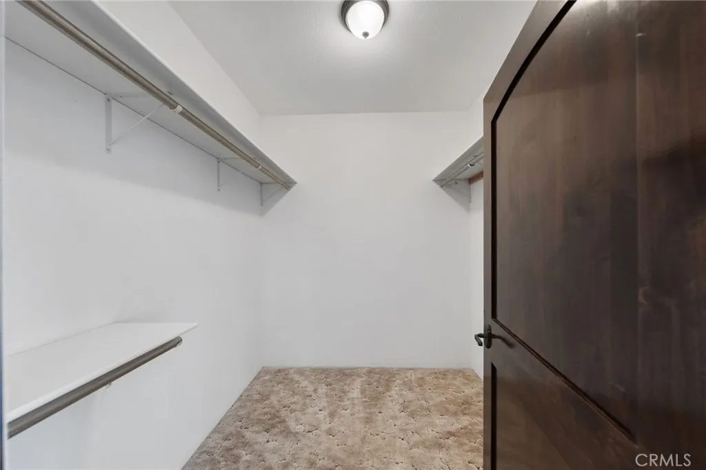 https://cdn.realtyfeed.com/cdn/127/306646767/daaad8ad8090a449ef096e656437236a.webp