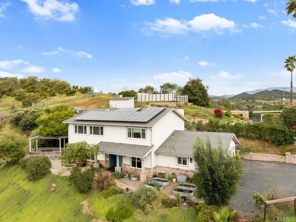 https://cdn.realtyfeed.com/cdn/127/306646770/76255a18f958aa4f9b9b9e3755444fad.webp