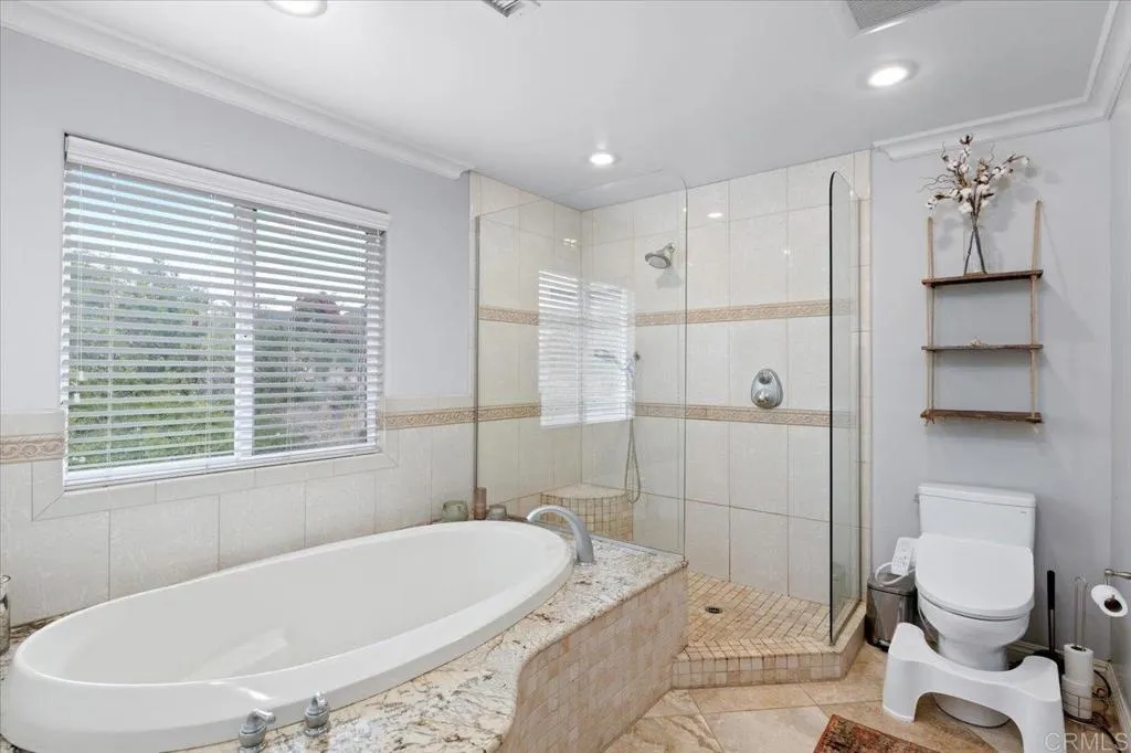 https://cdn.realtyfeed.com/cdn/127/306646770/ca23c84be28907042c6309d0c9453984.webp