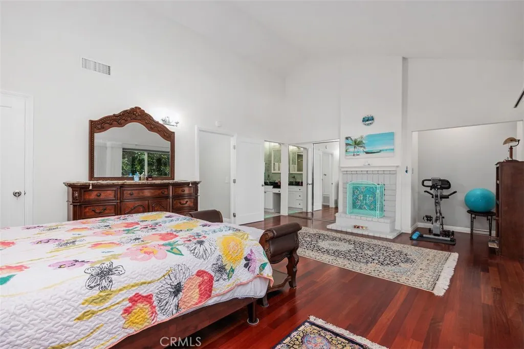 https://cdn.realtyfeed.com/cdn/127/306646801/0bad6f8f7bce44d894b17fd70763e0b9.webp