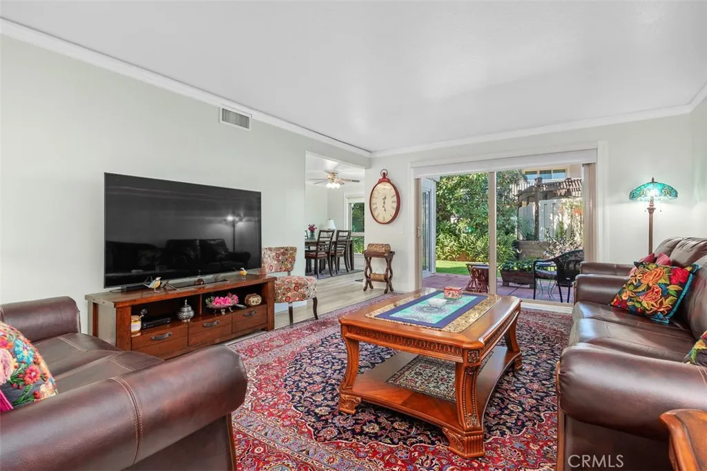 https://cdn.realtyfeed.com/cdn/127/306646801/a7faead98c3ae56fb32a3ef04faacbb1.webp