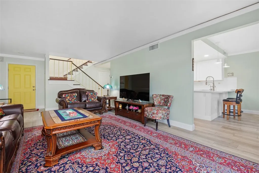 https://cdn.realtyfeed.com/cdn/127/306646801/eff378fe186ba7bed3f22785c189d091.webp