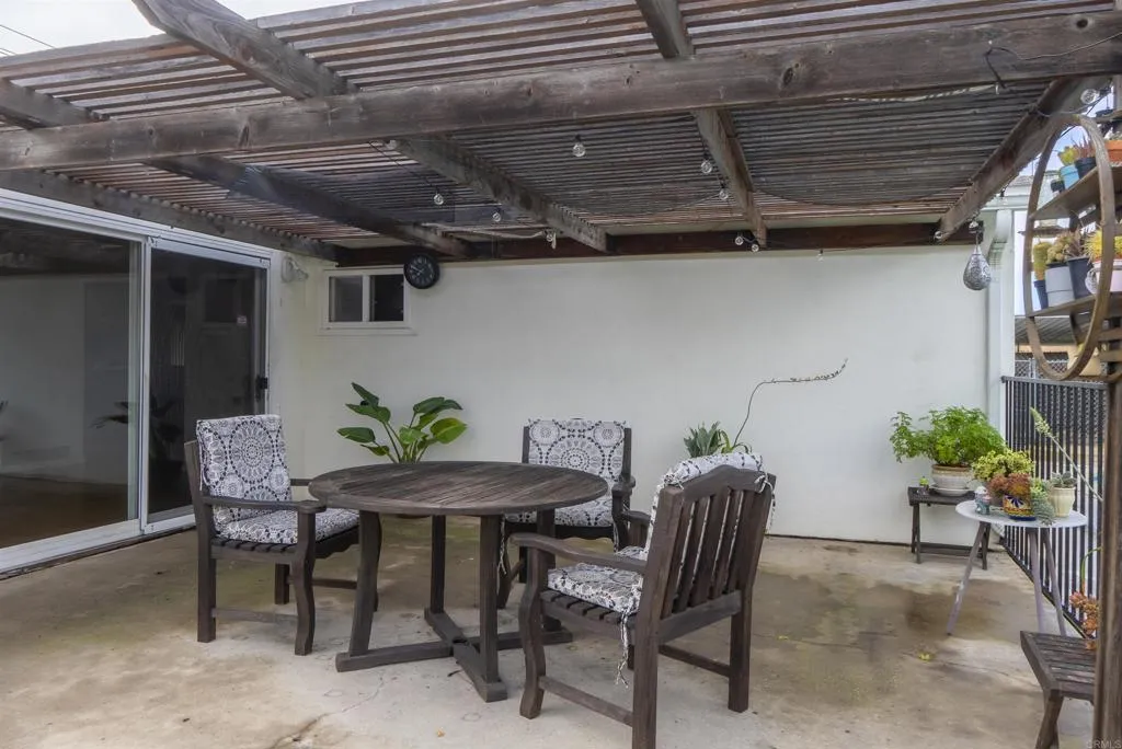 https://cdn.realtyfeed.com/cdn/127/306646828/4000c7c21b3d2eb77d27a60b75dab4d0.webp