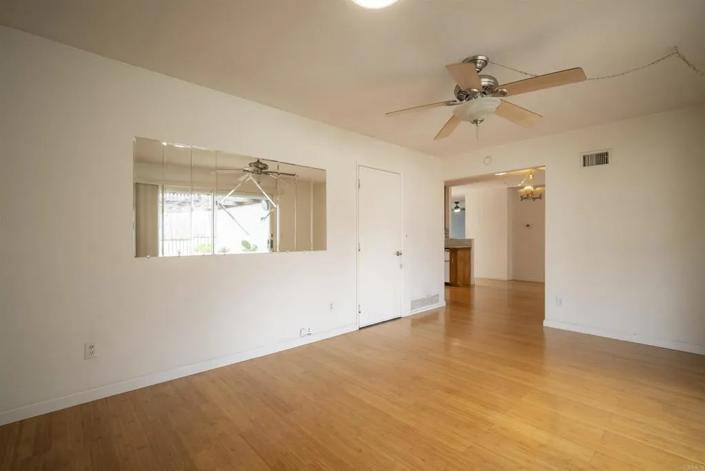 https://cdn.realtyfeed.com/cdn/127/306646828/5c957027bba8c67ea138c7912712d7ab.webp