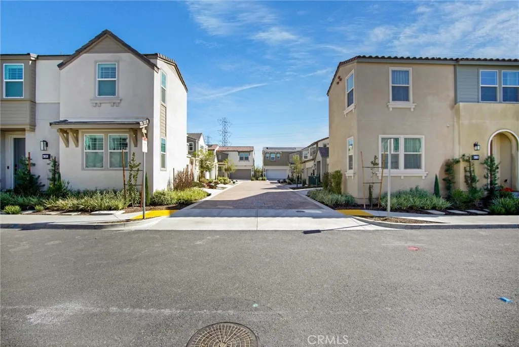 4105 S Sunflower Paseo, Ontario, CA 91761 - Photo 5 of 47, Ontario, CA