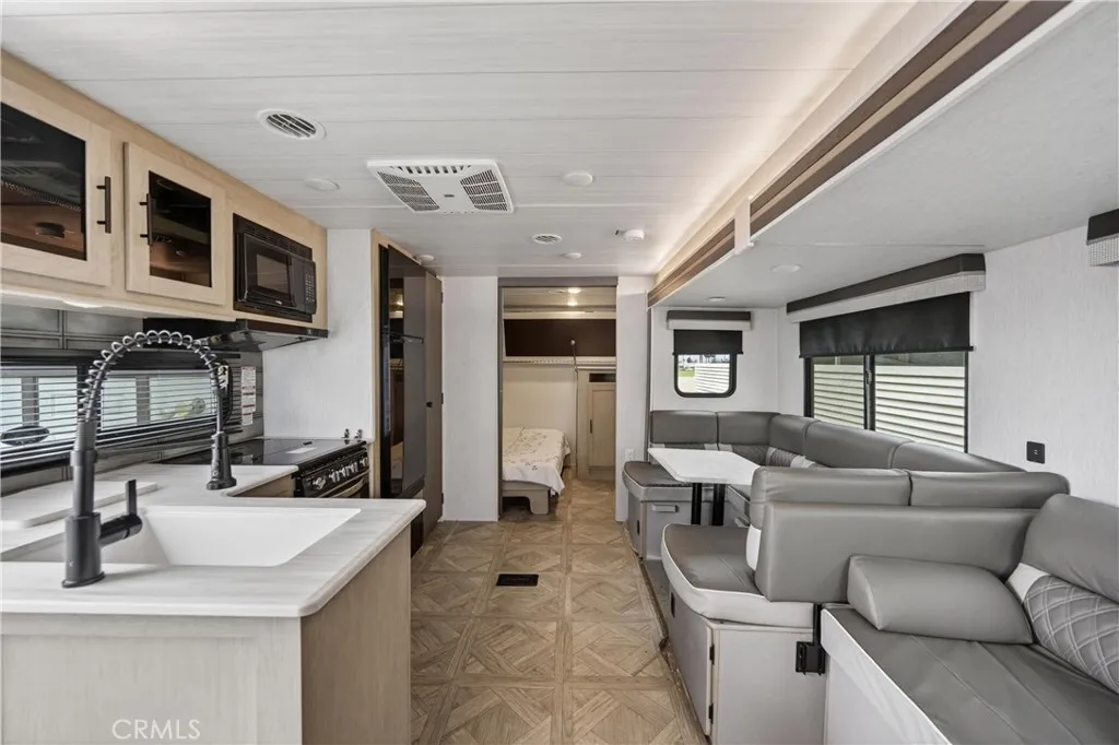 1295 S Cawston Ave, Hemet, CA 92545 - Photo 3 of 11, Hemet, CA