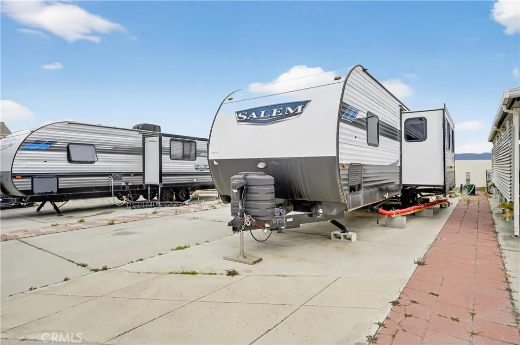 1295 S Cawston Ave, Hemet, CA 92545 - Photo 2 of 11, Hemet, CA