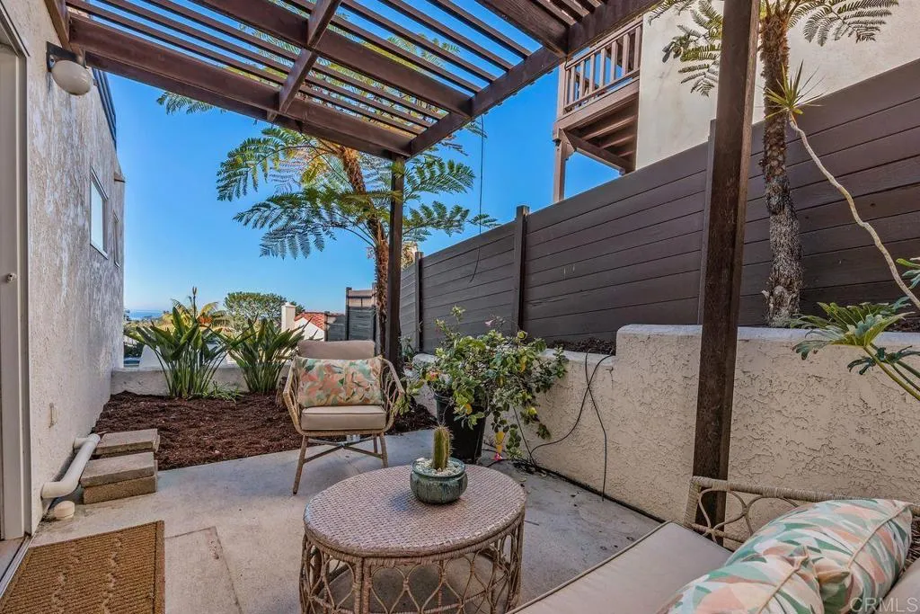 https://cdn.realtyfeed.com/cdn/127/306646929/0fcbe682844ac6a4dc078a0c764def4e.webp
