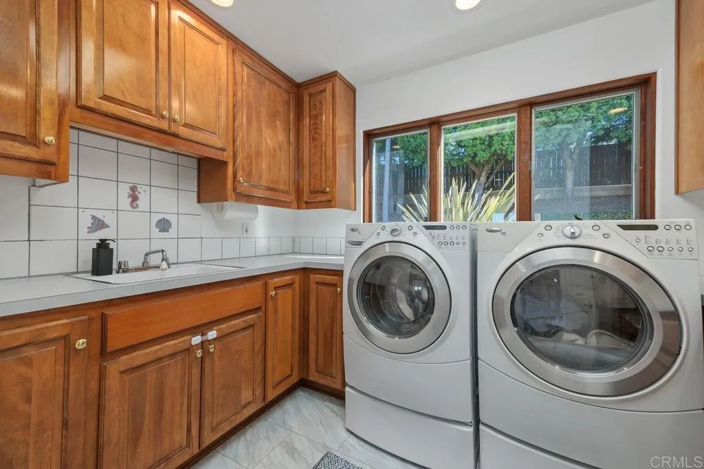 https://cdn.realtyfeed.com/cdn/127/306646929/20c7cedb64b43b1109783c48cb677bea.webp
