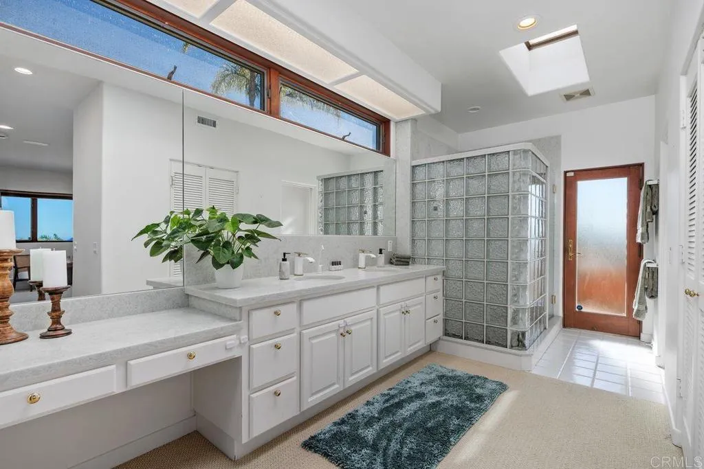 https://cdn.realtyfeed.com/cdn/127/306646929/588ab6f1073b608a219a02ee27c666ac.webp