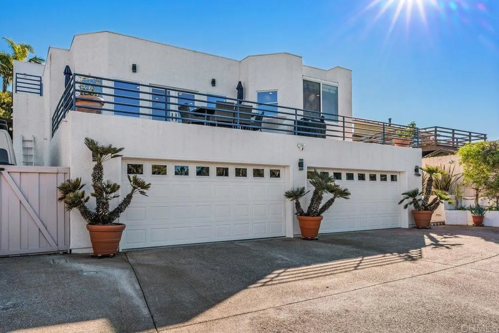 https://cdn.realtyfeed.com/cdn/127/306646929/738e617e34566ca16a1ca17b0536e221.webp