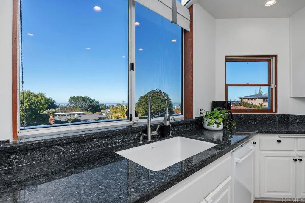 https://cdn.realtyfeed.com/cdn/127/306646929/973853bde09096e75d5b3986f06e54b2.webp