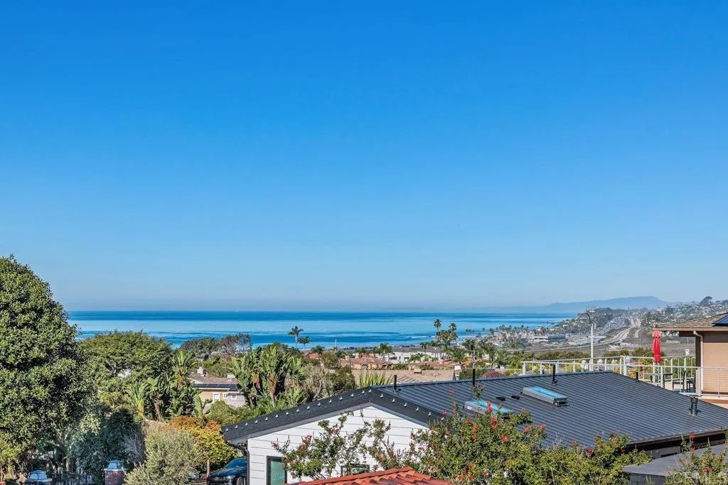 https://cdn.realtyfeed.com/cdn/127/306646929/b0ff0780f19e6f3f919eca2e1e303e2e.webp