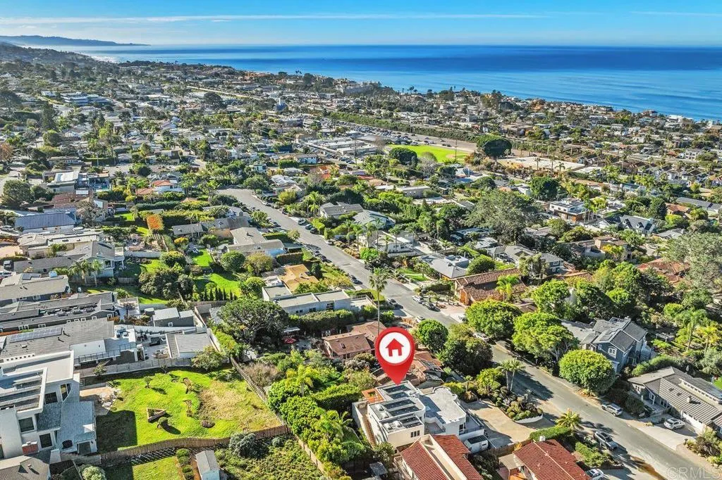 https://cdn.realtyfeed.com/cdn/127/306646929/d7dc2932d58cce28ae4033039094bfe0.webp