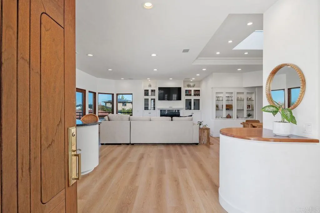 https://cdn.realtyfeed.com/cdn/127/306646929/d9b6375fdbf5962d1251d136682d1140.webp
