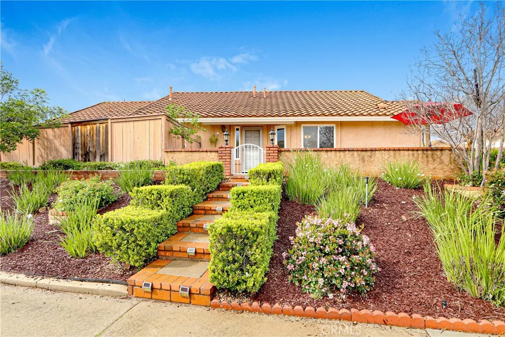 42 Via Zapador, Rancho Santa Margarita, CA 92688 - Photo 3 of 20, Rancho Santa Margarita, CA