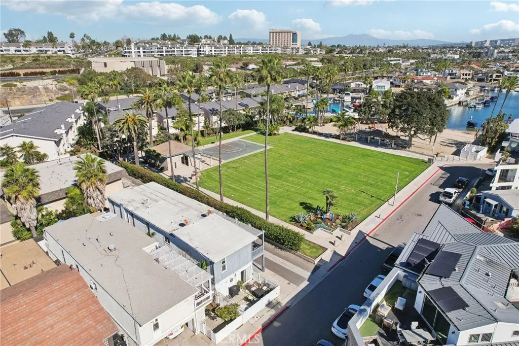 4404 Channel Place, Newport Beach, CA 92663 - Photo 4 of 17, Newport Beach, CA