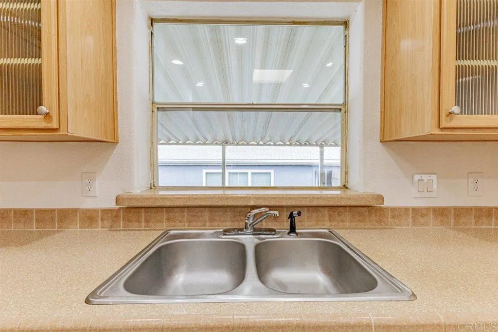 https://cdn.realtyfeed.com/cdn/127/306646961/bad4147d61bdfb7442a15fb038a17074.webp