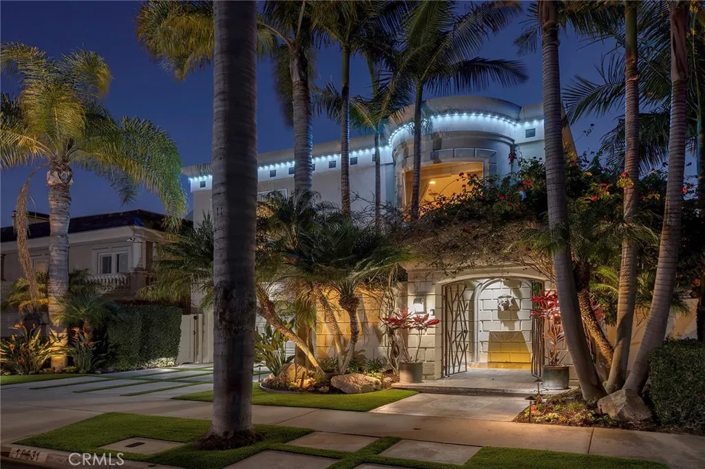 Huntington Beach, CA 92649