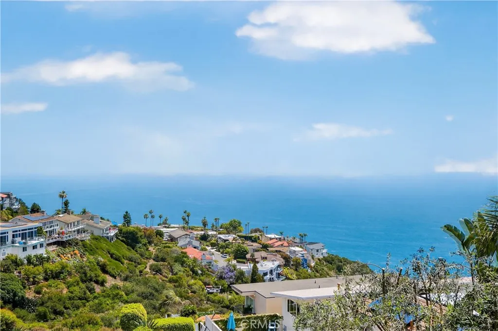 855 Santa Ana Street, Laguna Beach, CA, 92651