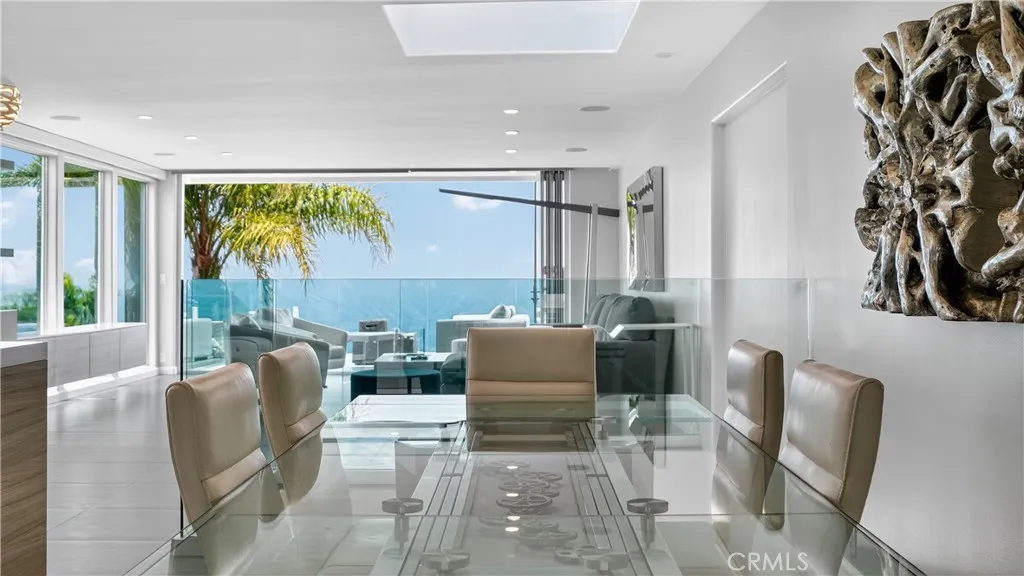 855 Santa Ana Street, Laguna Beach, CA, 92651