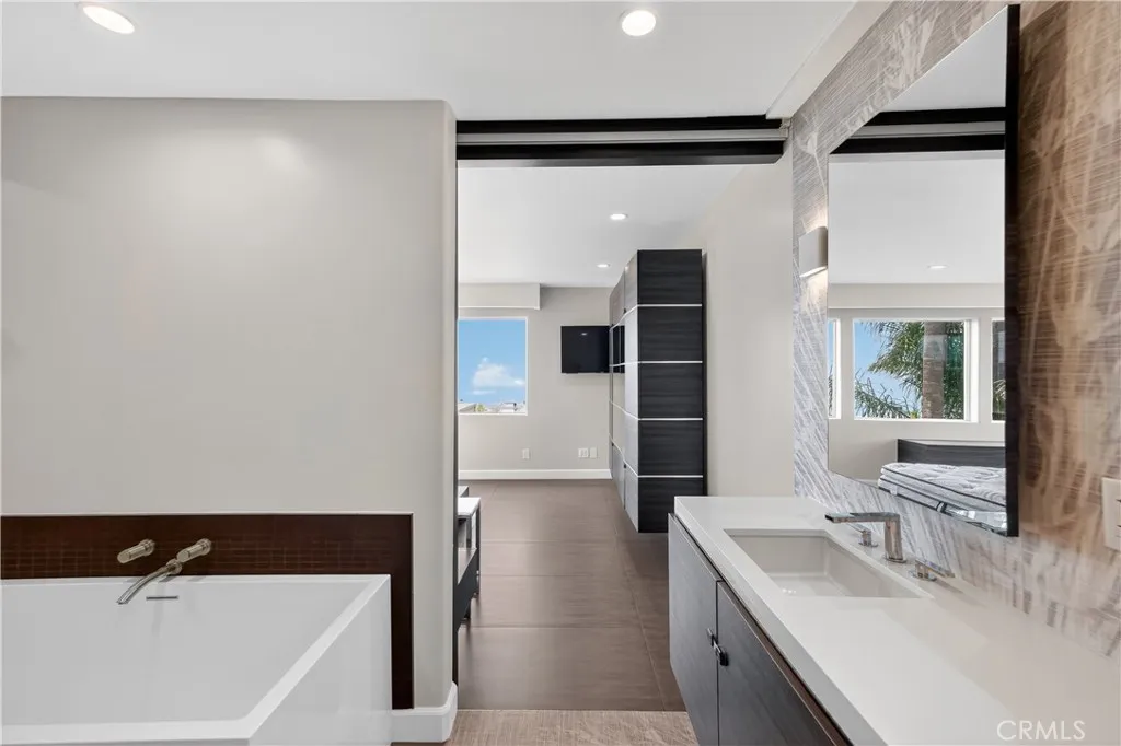 855 Santa Ana Street, Laguna Beach, CA, 92651