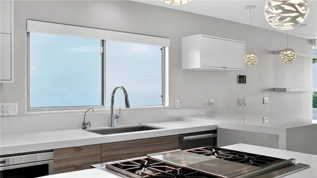 855 Santa Ana Street, Laguna Beach, CA, 92651