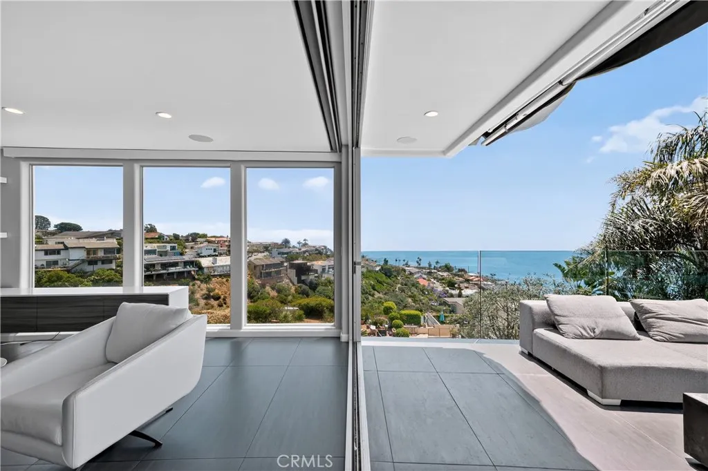 855 Santa Ana Street, Laguna Beach, CA, 92651
